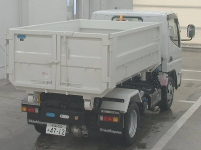 MITSUBISHI CANTER