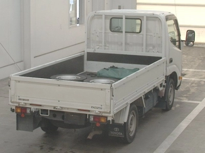 TOYOTA DYNA