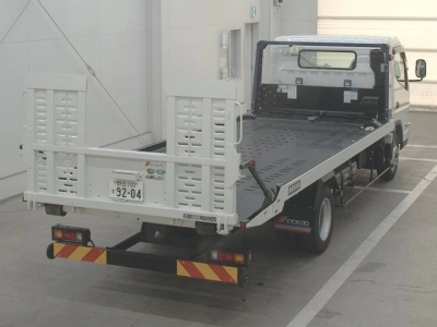 MITSUBISHI CANTER