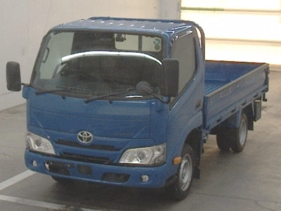 TOYOTA DYNA
