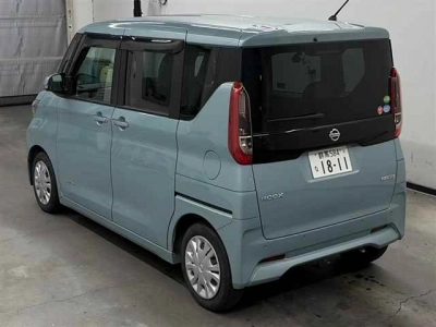 NISSAN ROOX