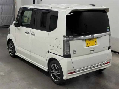 HONDA N BOX CUSTOM