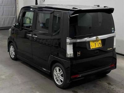 HONDA N BOX CUSTOM