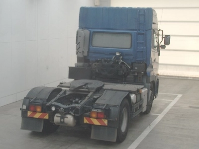 NISSAN UD