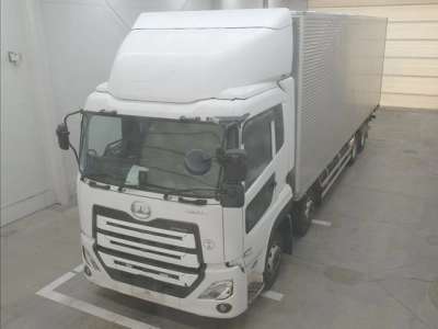 NISSAN UD