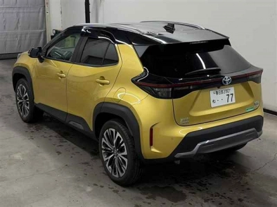 TOYOTA YARIS CROSS
