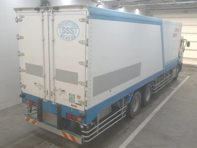NISSAN UD