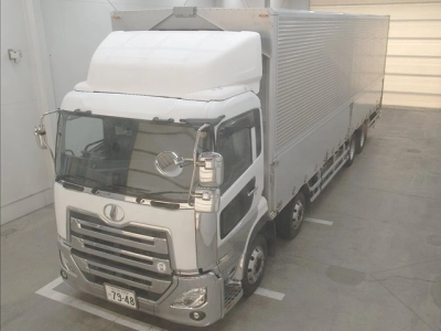 NISSAN UD