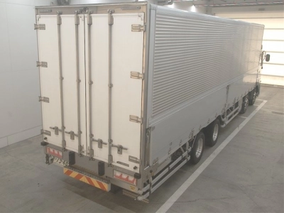 NISSAN UD