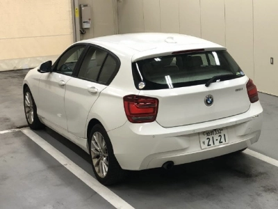 BMW 1 SERIES