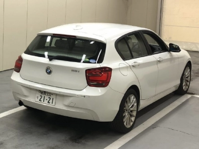 BMW 1 SERIES