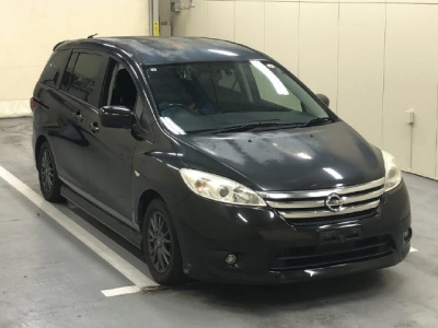NISSAN LAFESTA