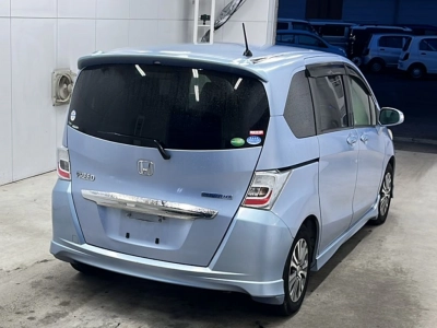 HONDA FREED HYBRID