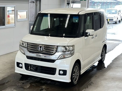 HONDA N BOX CUSTOM