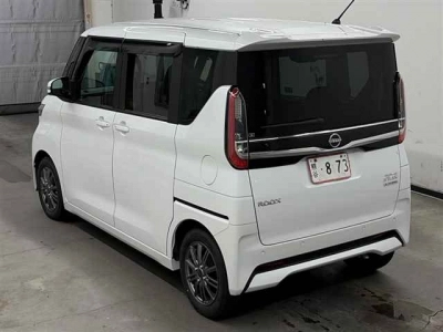 NISSAN ROOX