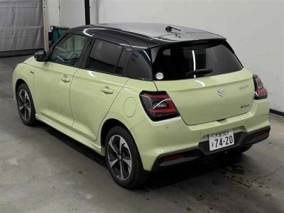SUZUKI SWIFT