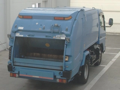 MITSUBISHI CANTER