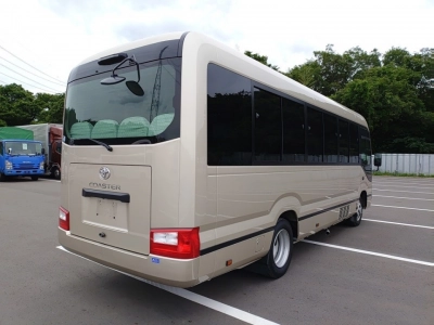 TOYOTA COASTER