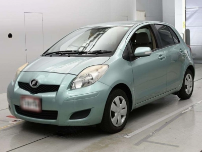 TOYOTA VITZ