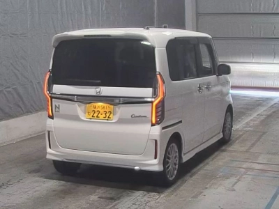 HONDA N BOX CUSTOM