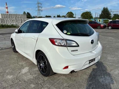 MAZDA AXELA SPORT