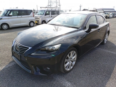 LEXUS IS
