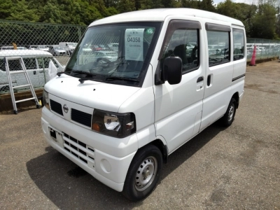 NISSAN CLIPPER
