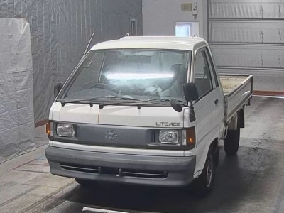 TOYOTA LITE ACE TRUCK