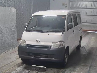 TOYOTA TOWN ACE VAN