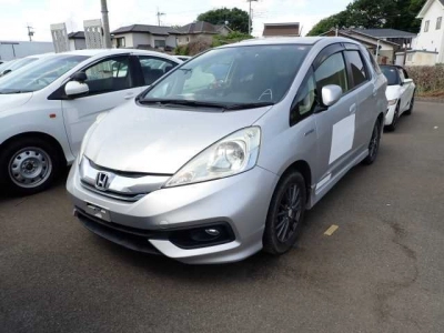 HONDA FIT SHUTTLE HYBRID