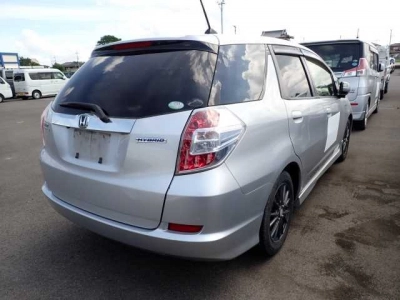 HONDA FIT SHUTTLE HYBRID