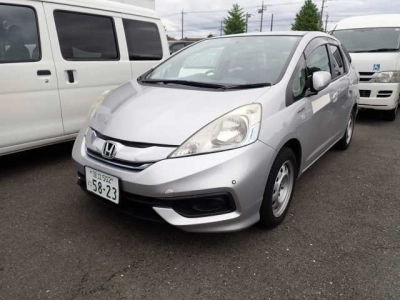 HONDA FIT SHUTTLE HYBRID