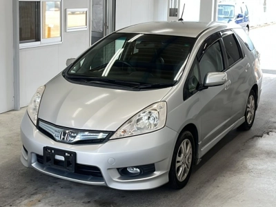 HONDA FIT SHUTTLE HYBRID
