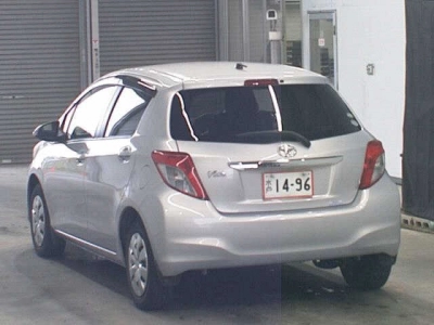 TOYOTA VITZ