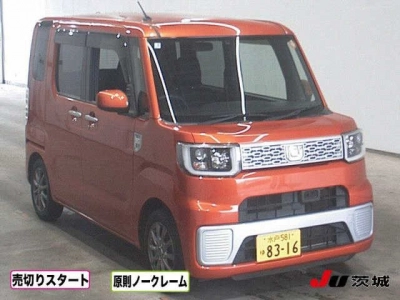DAIHATSU WAKE