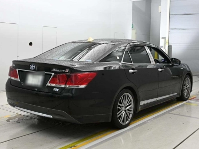 TOYOTA CROWN HYBRID