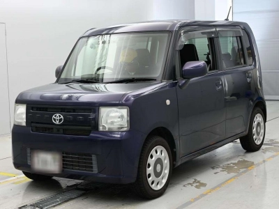 TOYOTA PIXIS SPACE