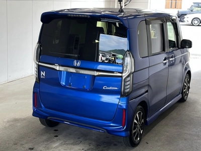 HONDA N BOX CUSTOM