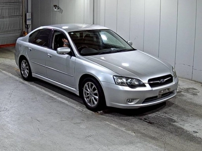 SUBARU LEGACY B4