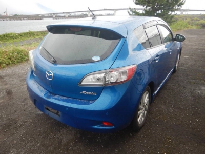 MAZDA AXELA SPORT