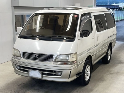 TOYOTA HIACE WAGON