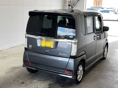 HONDA N BOX CUSTOM