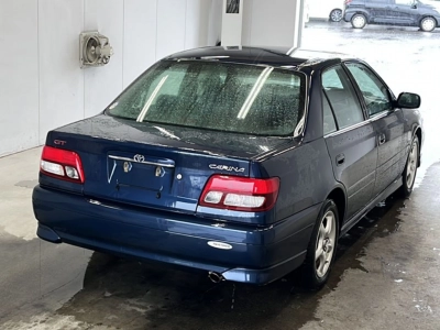 TOYOTA CARINA