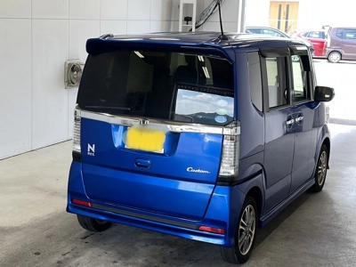 HONDA N BOX CUSTOM