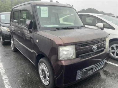 TOYOTA PIXIS SPACE