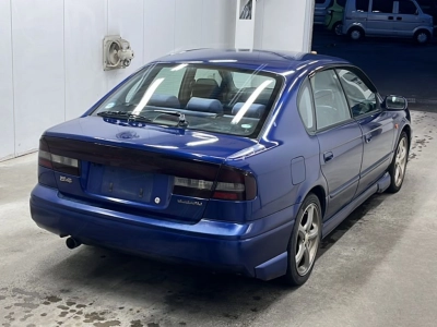 SUBARU LEGACY B4