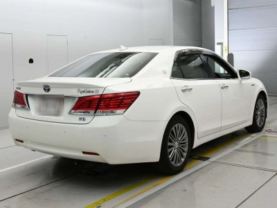 TOYOTA CROWN HYBRID