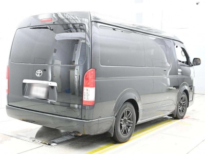 TOYOTA HIACE WAGON