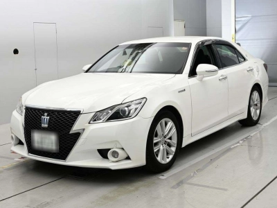 TOYOTA CROWN HYBRID