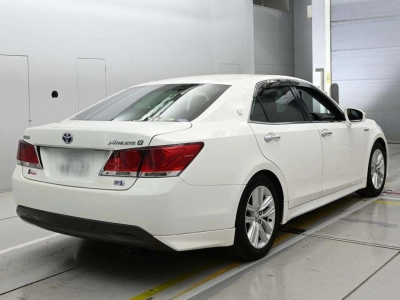 TOYOTA CROWN HYBRID